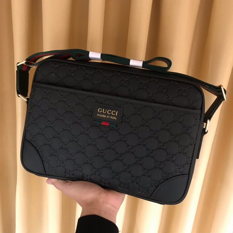 Gucci Handbags 531